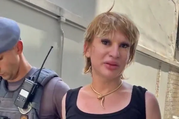 Vídeo mostra prisão da influenciadora Romagaga em São Paulo