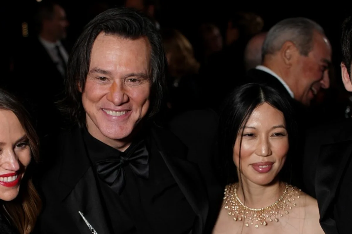 Jim Carrey e Min Ah se casam em cerimônia íntima em Los Angeles