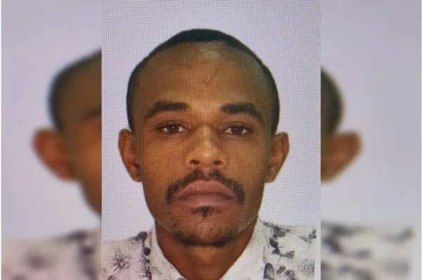 homem negro de bigode