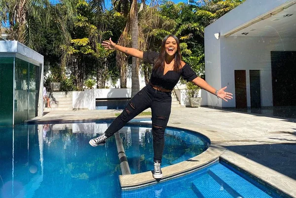 Youtuber compra mansão de R$ 6,5 milhões apenas para gravar vídeos
