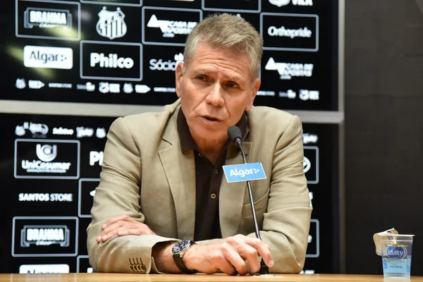 Apresentado, Autuori quebrou promessa por gratidão ao Botafogo