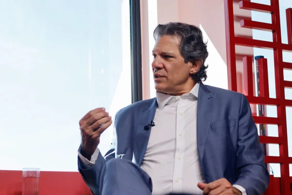 Imagem colorida de Fernando Haddad - Metrópoles