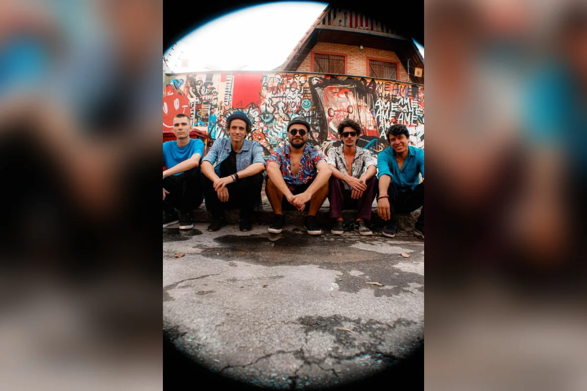 A Sonora Banda leva ao palco os sons da salsa e do reggaeton A Sonora Banda leva ao palco os sons da salsa e do reggaeton