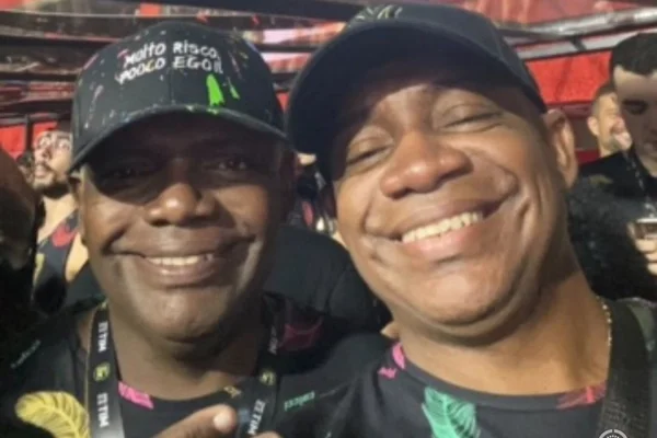 Foto colorida de MC Marcinho e Mauro Garcia - Metrópoles
