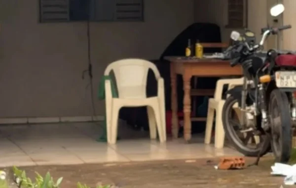 imagem colorida mulher é morta a facadas pelo marido 5 dias apos reatar casamento mt