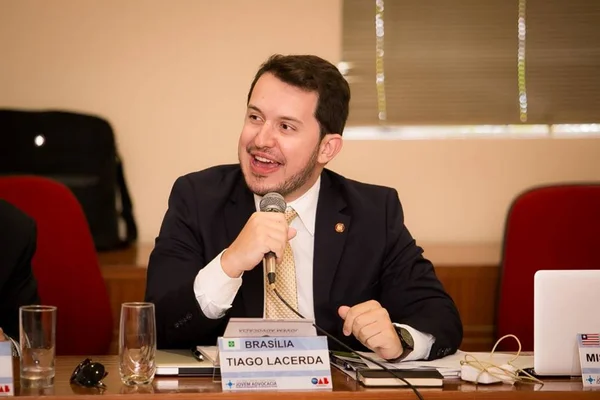 Subsecretário mantém ativo registro de advogado, contrariando OAB