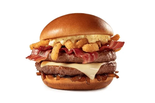 McDonald’s lança novo sanduíche da família Signature, o SmokeHouse