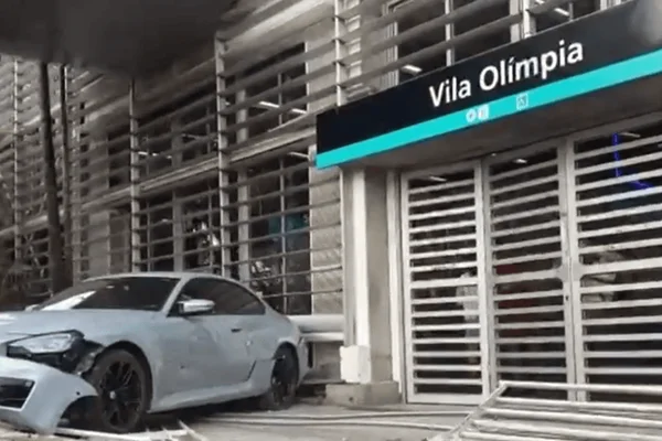 BMW perde controle estação vila olímpia