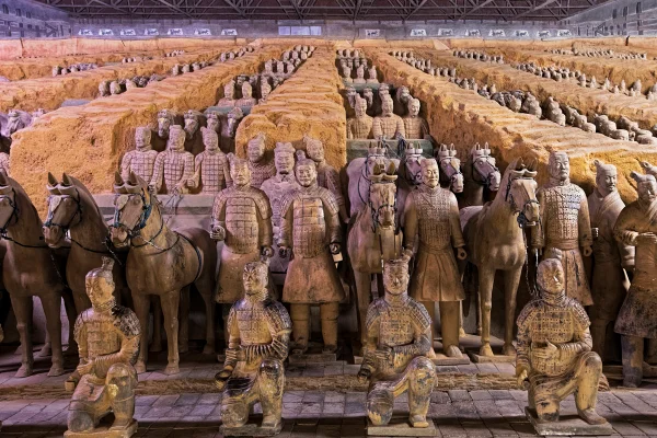 Imagem colorida do Exército Terracota - Metrópoles