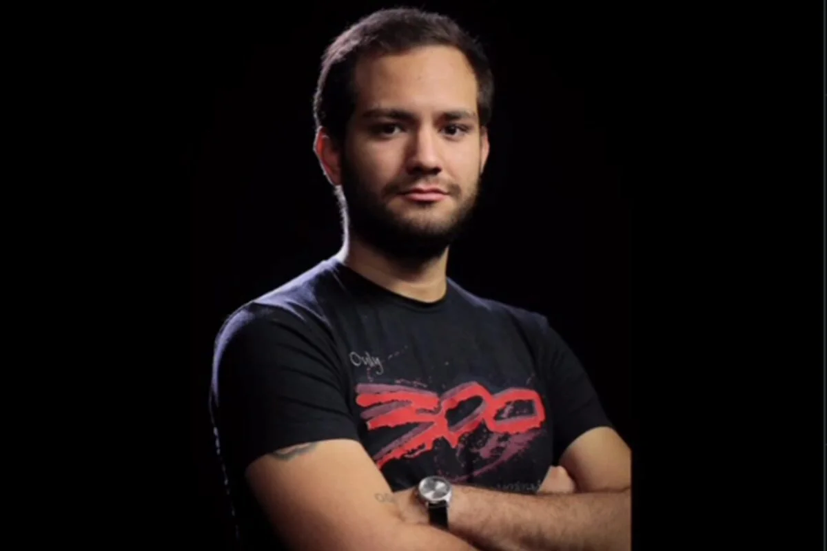 Eduardo Meirelles, jornalista e biógrafo, morreu aos 30 anos Eduardo Meirelles, jornalista e biógrafo, morreu aos 30 anos