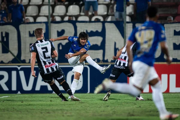 Cruzeiro x Operário