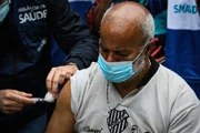 Prefeitura do Rio iniciou esta semana vacinação da população em situação de rua Prefeitura do Rio iniciou esta semana vacinação da população em situação de rua