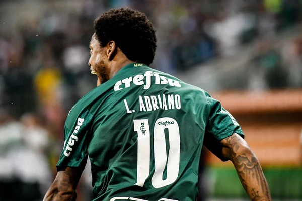Camisa do Luiz Adriano