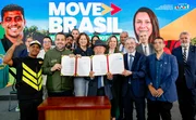 Presidente Lula durante anúncio de linha de crédito para financiamento de motos para trabalhadores de aplicativos, no Palácio do Planalto Presidente Lula durante anúncio de linha de crédito para financiamento de motos para trabalhadores de aplicativos, no Palácio do Planalto