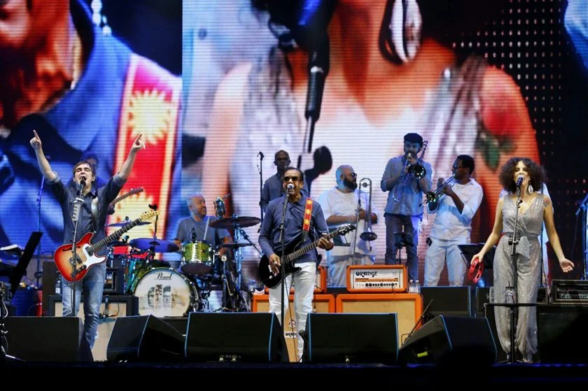 Nivea Viva reúne milhares de brasilienses em homenagem a Jorge Ben Jor - imagem 12 Nivea Viva reúne milhares de brasilienses em homenagem a Jorge Ben Jor - imagem 12