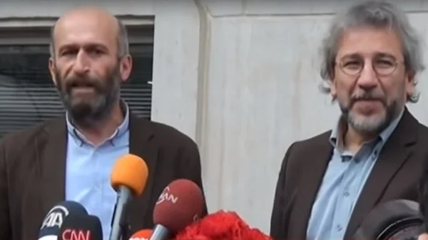 Tribunal turco retoma julgamento de jornalistas acusados de espionagem