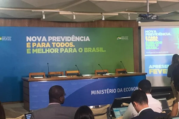 Slogan da campanha diz que “nova Previdência é para todos”
