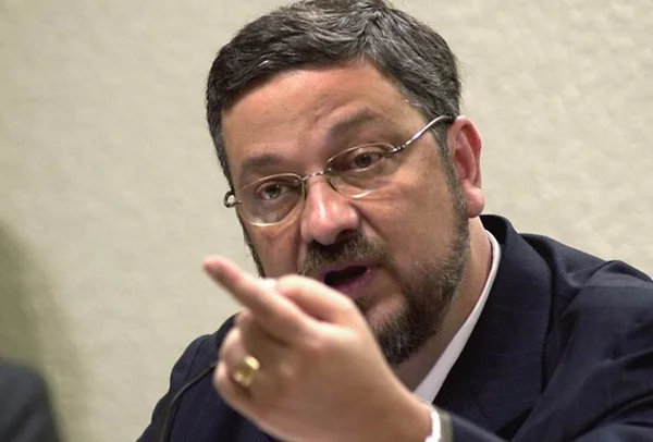 Fachin decide levar a plenário segundo pedido de Palocci por liberdade