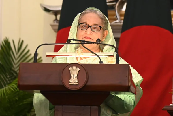 imagem colorida ex-premie bangladesh