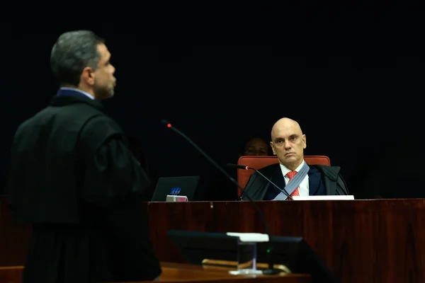 Primeira Turma do STF julga denúncia sobre o núcleo 3 da PET 12.100
