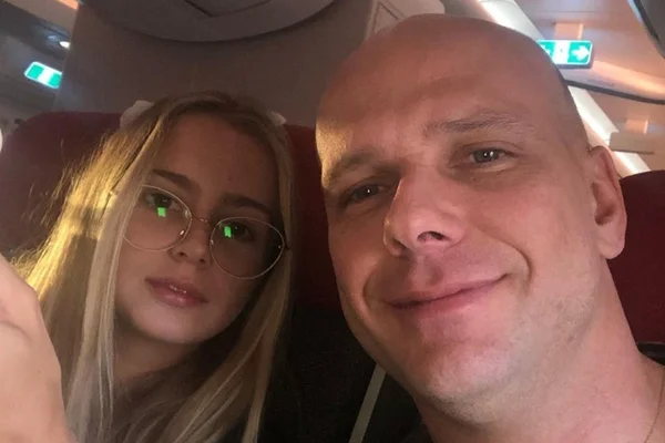 Filha de Xuxa foi afetada pelo fim do casamento dele com Sheila Mello