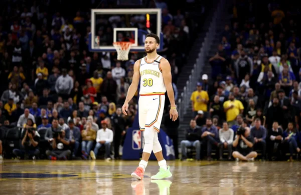 Surto de Covid nos Nuggets faz NBA adiar 11º jogo na temporada