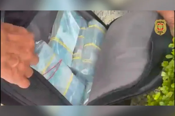 Operação contra donos da Naskar apreendeu mochila recheada de dinheiro