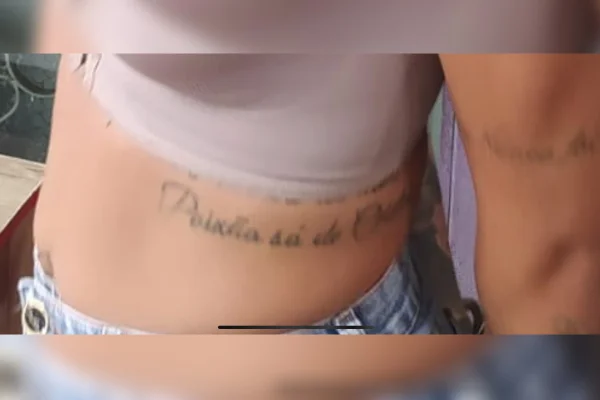 “Paixão só de Cristo”: garota de programa é presa ao extorquir R$ 5 mil de cliente