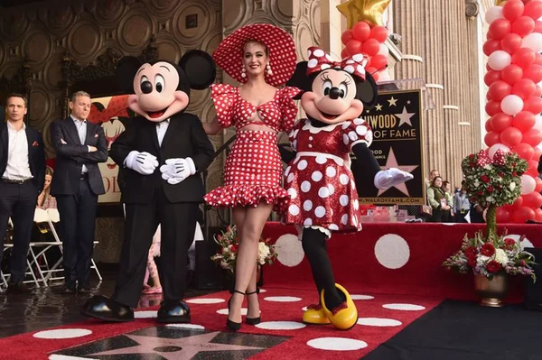 Minnie Mouse ganha estrela na Calçada da Fama