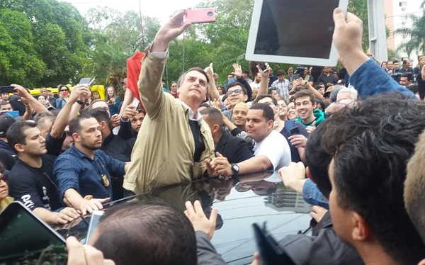 Escolta e colete à prova de balas entram na campanha de Bolsonaro