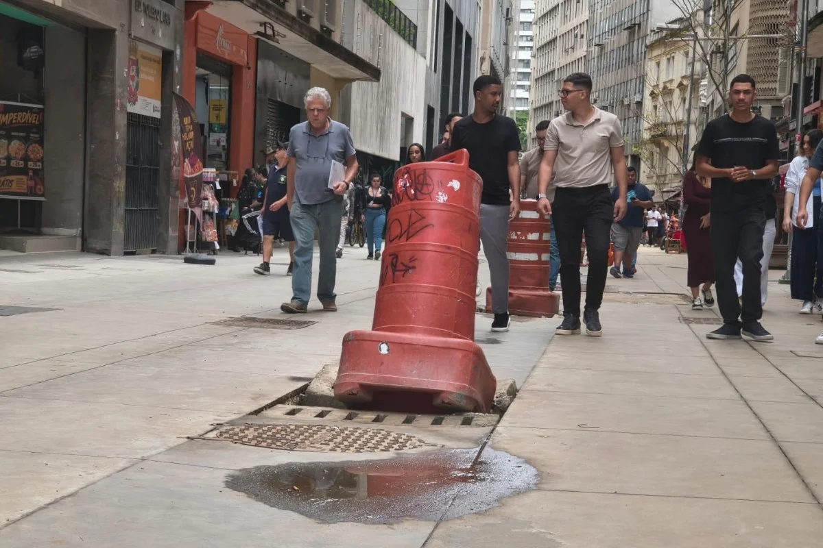 Calçadão na Rua Sete de Abril, no centro de São Paulo Calçadão na Rua Sete de Abril, no centro de São Paulo