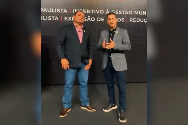 Imagem colorida de vice-prefeito (lado esquerdo) e prefeito (lado direito) de Brejo Alegre. Metrópoles