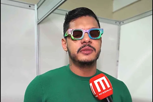 Print de entrevista de Hungria à coluna LeoDias