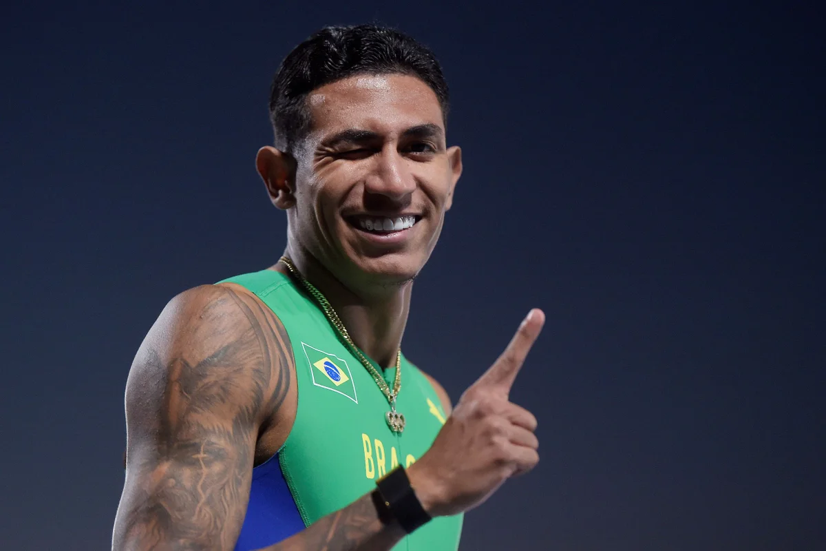 O brasileiro bateu o recorde sul-americano dos 400m com barreiras O brasileiro bateu o recorde sul-americano dos 400m com barreiras