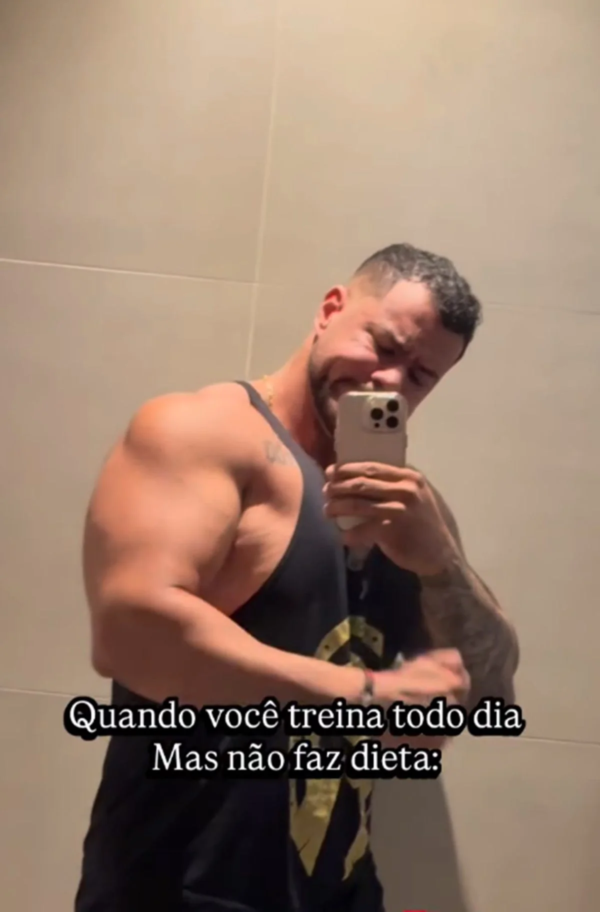 Personal que deu surra em “mendigo” Givaldo usava fama na web para promover anabolizantes - imagem 5 Personal que deu surra em “mendigo” Givaldo usava fama na web para promover anabolizantes - imagem 5