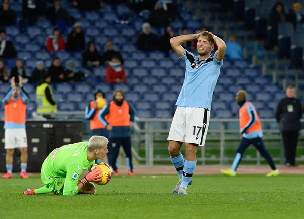 Lazio empata em casa e desperdiça chance de encostar na Juventus