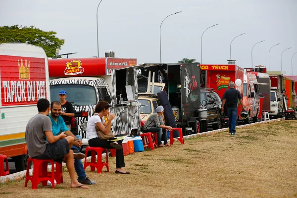 Câmara aprova regulamentação dos food trucks e distribuição gratuita do canabidiol