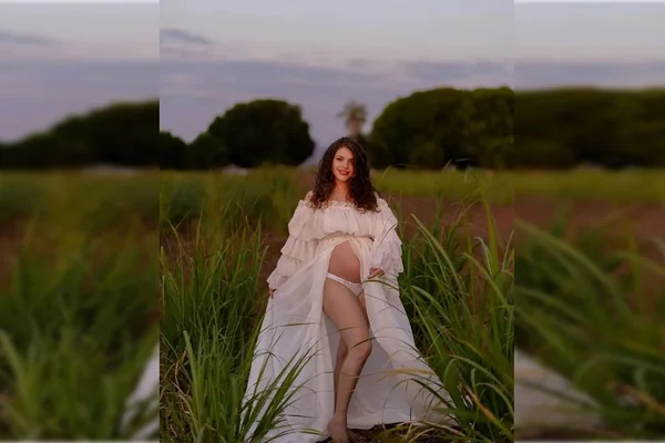 Imagem colorida mostra mulher grávida morta em acidente de trânsito - Metrópoles