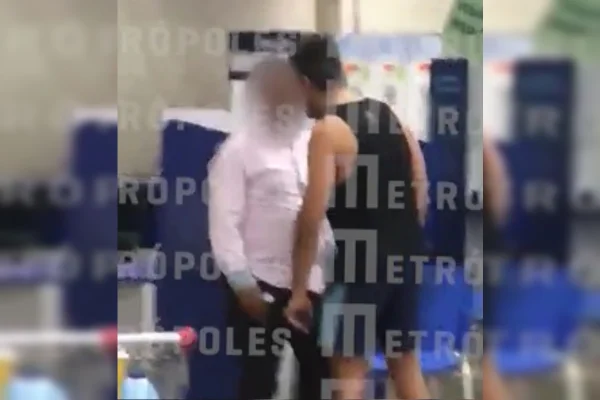 Veja auditor da CGU que agrediu mulher e criança ameaçar homem