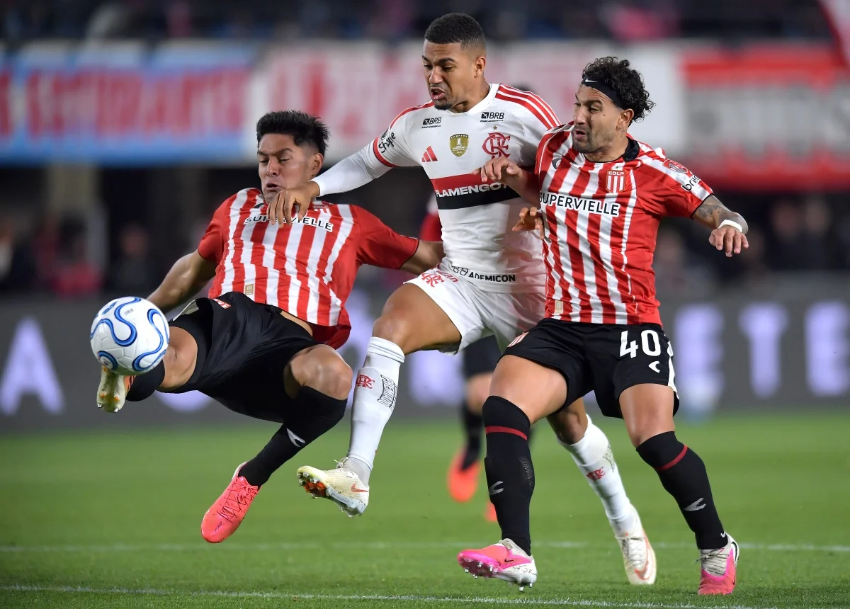 Estudiantes e Flamengo empataram sem gols na semifinal da Copa Libertadores da América Estudiantes e Flamengo empataram sem gols na semifinal da Copa Libertadores da América