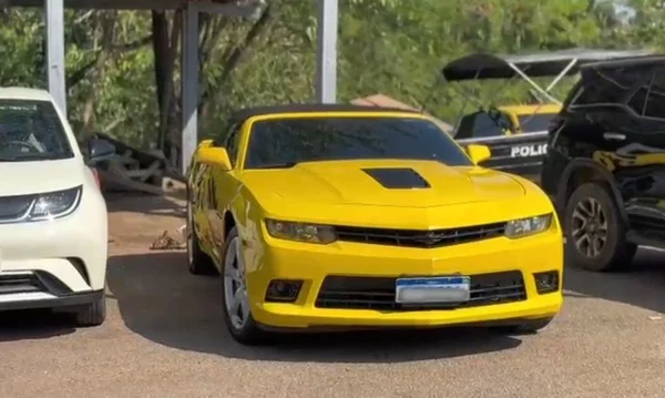 Camaro amarelo apreendido