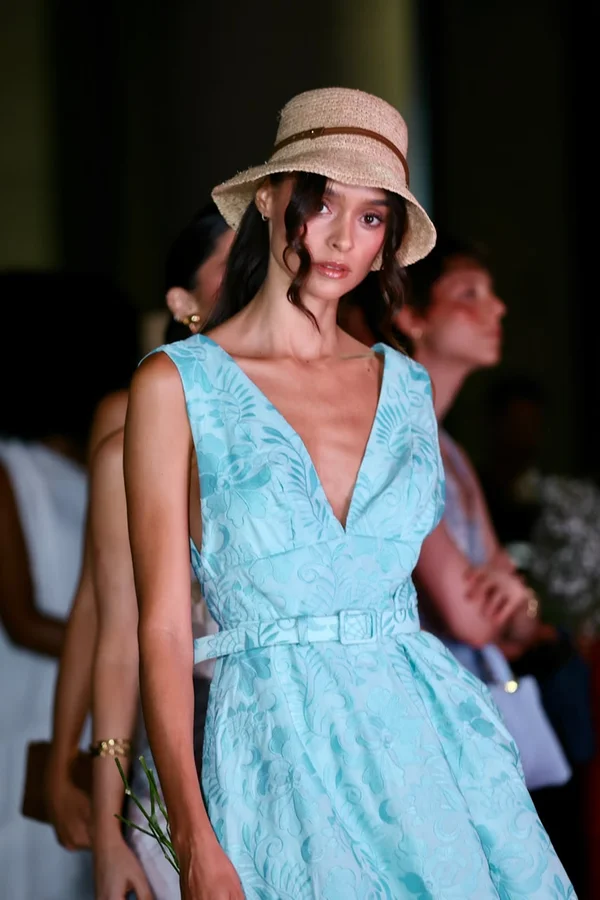 Metrópoles Catwalk encerra 3ª edição com Negra Li na passarela - destaque galeria Metrópoles Catwalk encerra 3ª edição com Negra Li na passarela - destaque galeria