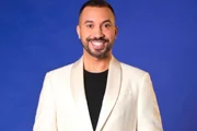 Gil do Vigor grava vídeo para as redes sociais