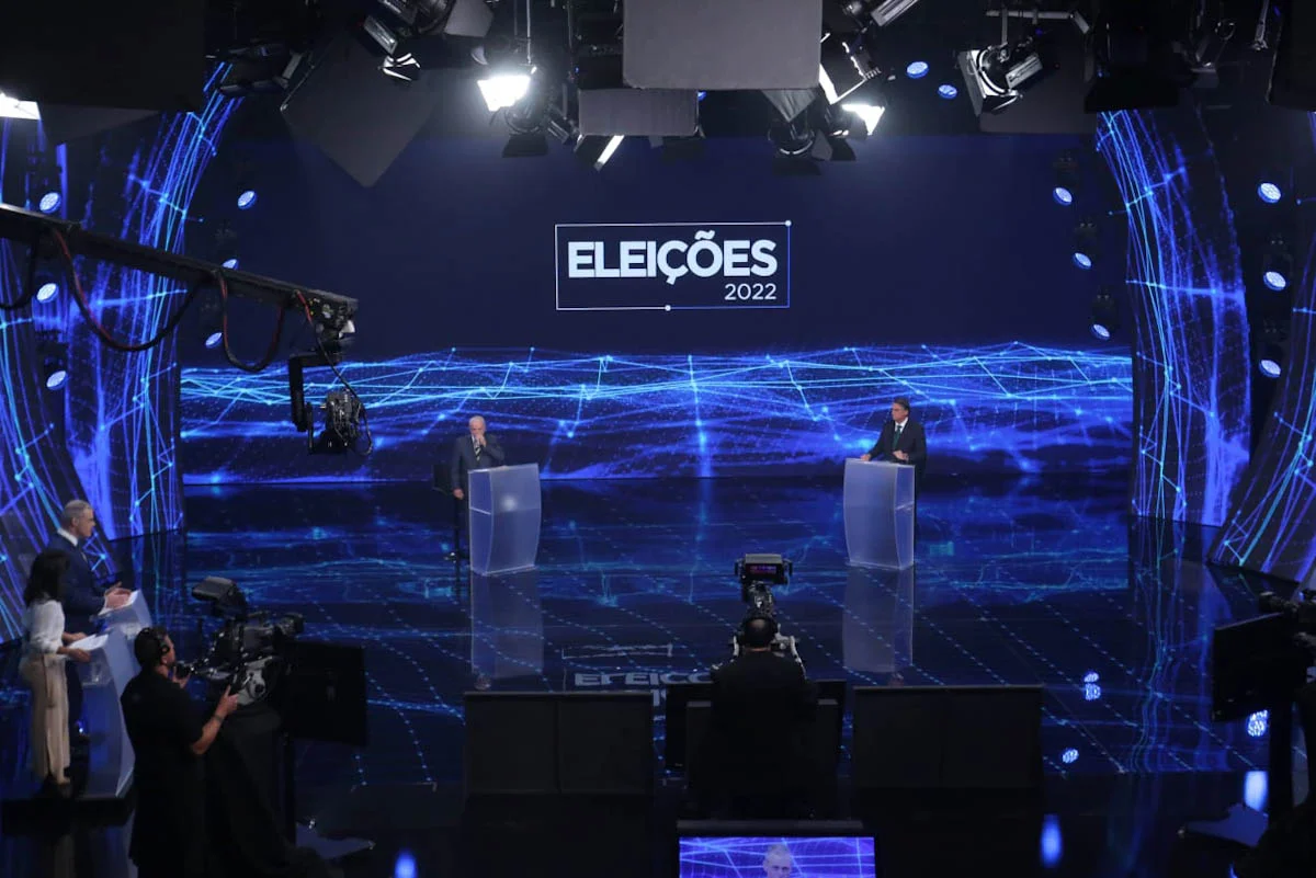 Há 4 anos, Lula debatia com Bolsonaro pai na Band; relembre destaques - imagem 11 Há 4 anos, Lula debatia com Bolsonaro pai na Band; relembre destaques - imagem 11