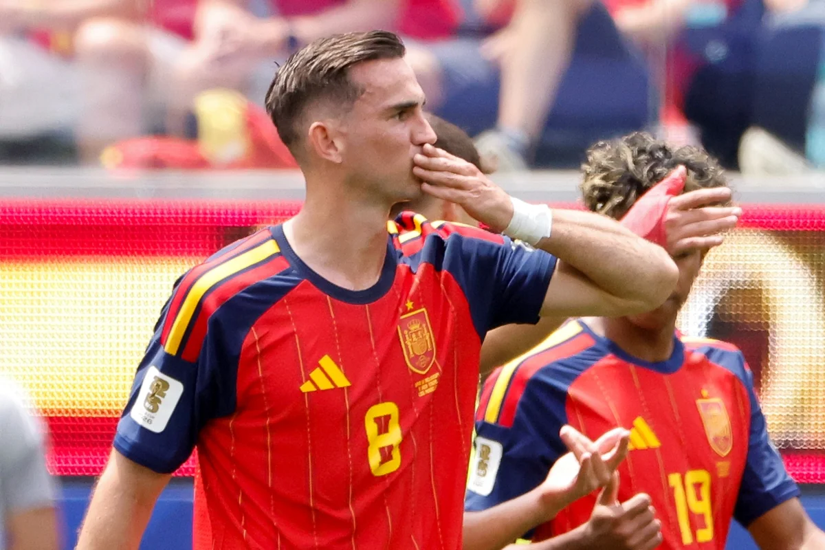 Espanha joga a semifinal da Copa do Mundo contra a França Espanha joga a semifinal da Copa do Mundo contra a França