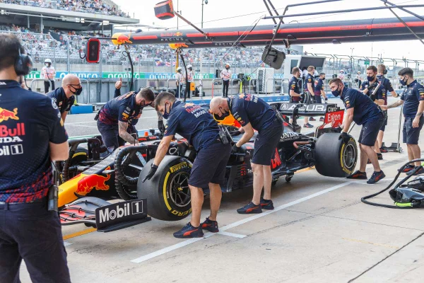 Red Bull apresenta carro para a temporada 2022 da Fórmula 1; acompanhe