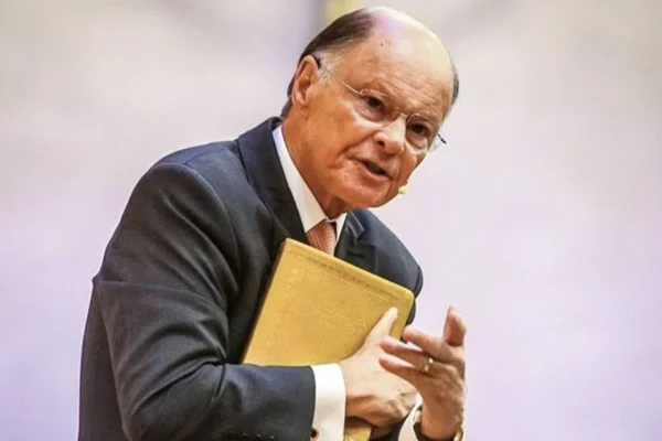 BISPO EDIR MACEDO, da Igreja universal - METRÓPOLES