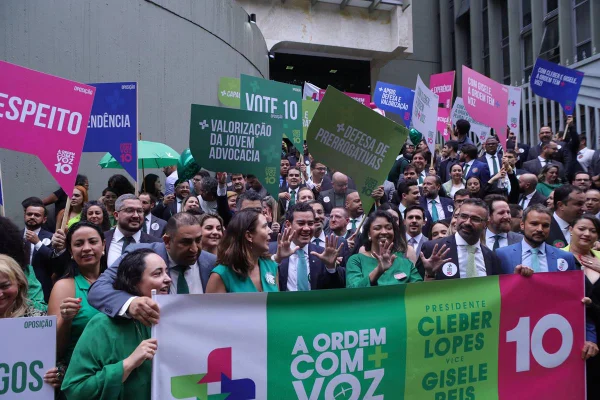 Cleber Lopes registra chapa que disputará comando da OAB-DF