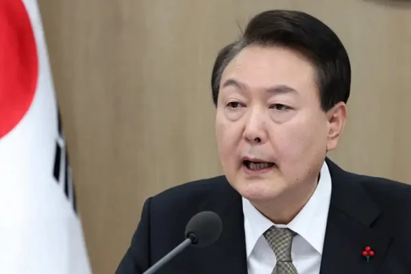 Polícia tenta prender presidente afastado da Coreia do Sul pela 2ª vez