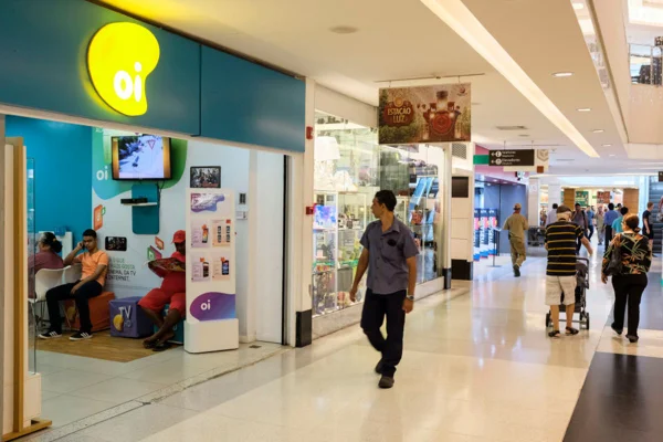 Imagem de loja da Oi em shopping - Metrópoles